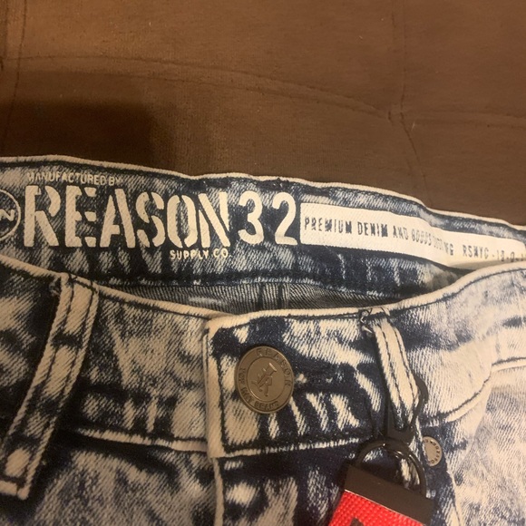 Reason denim graphic shorts - Picture 2 of 3